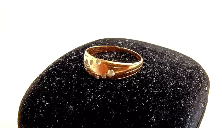 zloty-pierscionek-z-cyrkoniami-585-189-r9-rodzaj-2205-2