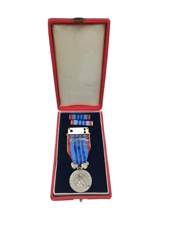 SREBRNY ORDER ZA ZASŁUGI CZESKI PUD