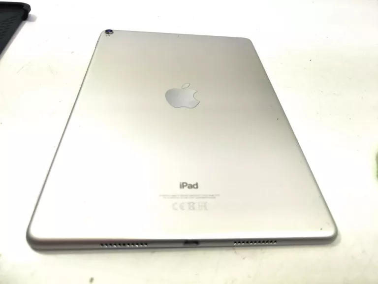TABLET APPLE IPAD PRO 10.5 2017 A1701 64GB WYPALONY PIKSEL