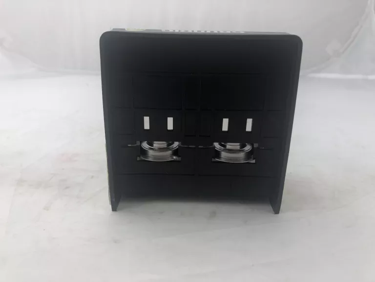 ŻARÓWKI DO AUTA GRUNDIG XENON LOOK E4 H7