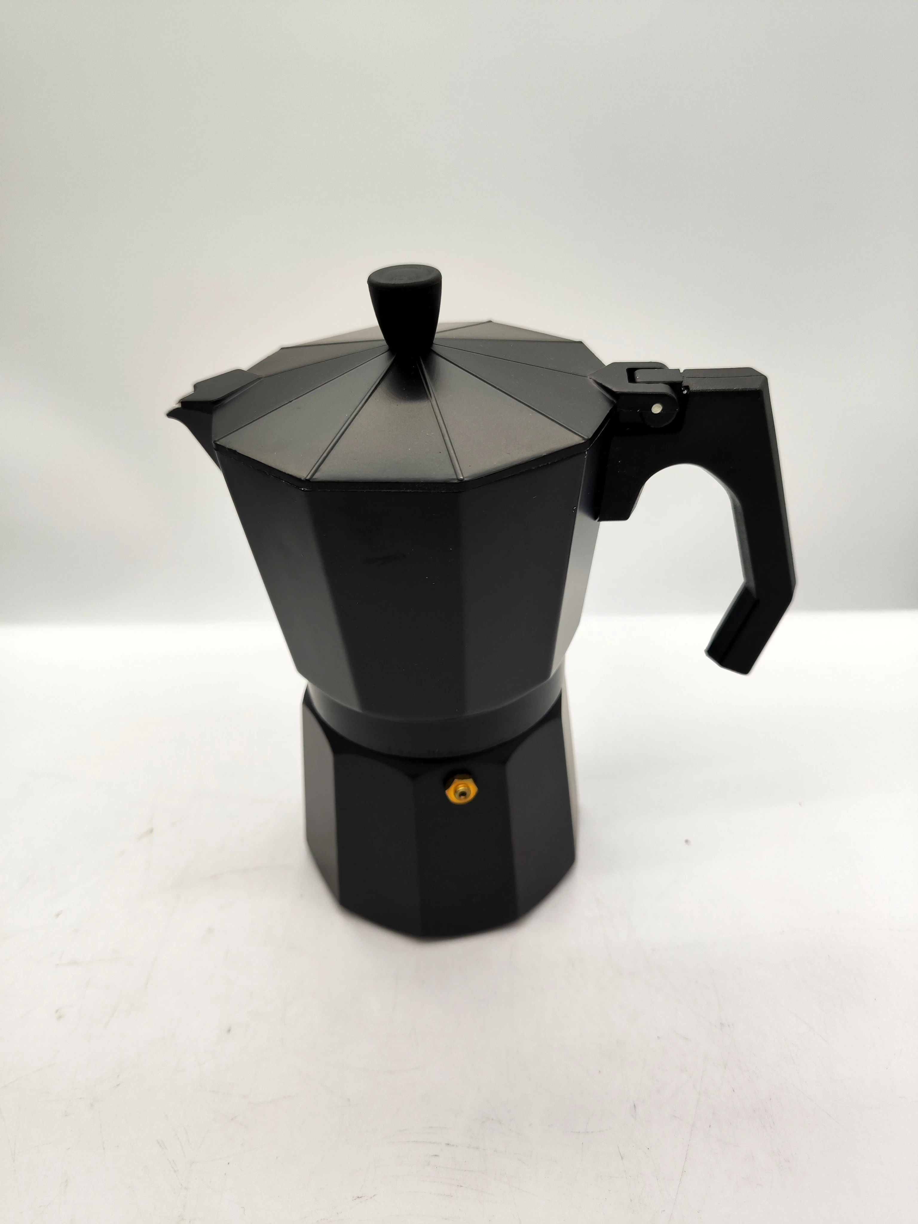 kawiarka-ernesto-konst-3-maja-254-goleniow