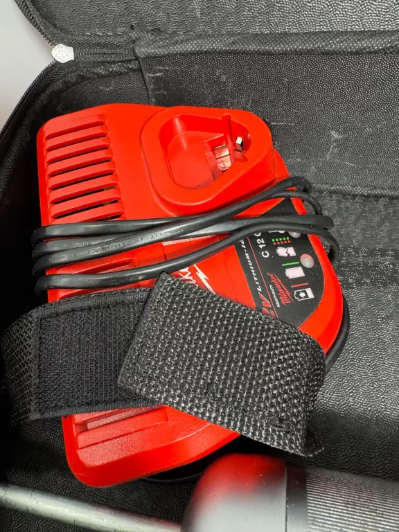 SMAROWNICA TOWOTNICA AKUMULATOROWA MILWAUKEE M112GO TORBA
