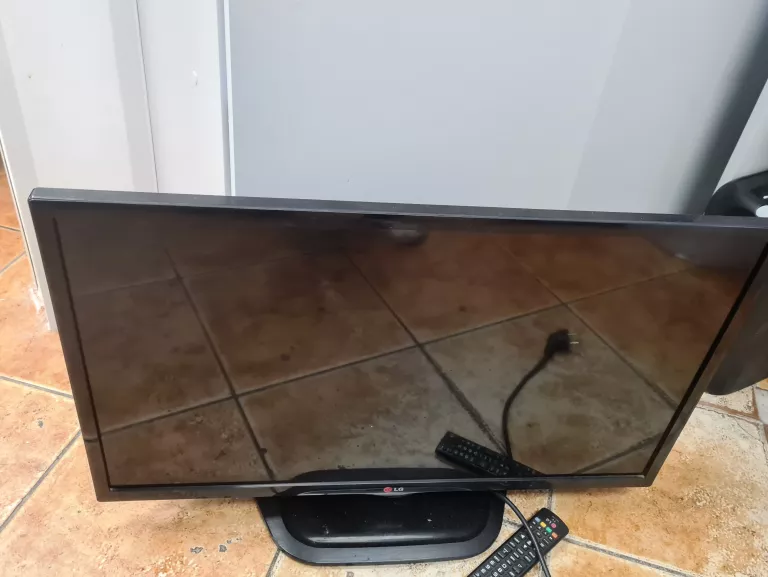 TELEWIZOR TV LG 32LN5400 Z PILOTEM OPIS!
