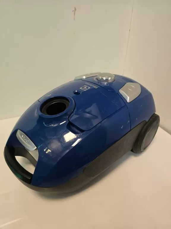 ODKURZACZ WORKOWY ELECTROLUX EASYGO + RURA
