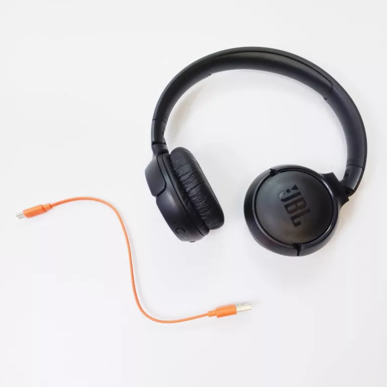 SŁUCHAWKI BEZPRZEWODOWE JBL TUNE 570BT +KABEL