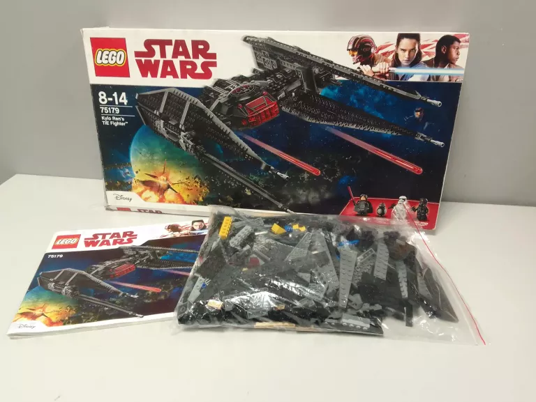 LEGO STAR WARS - 75179 MYŚLIWIEC TIE KYLO RENA