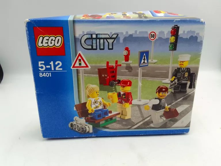 LEGO 8401 CITY KOLEKCJA MINIFIGUREK Z MIASTA