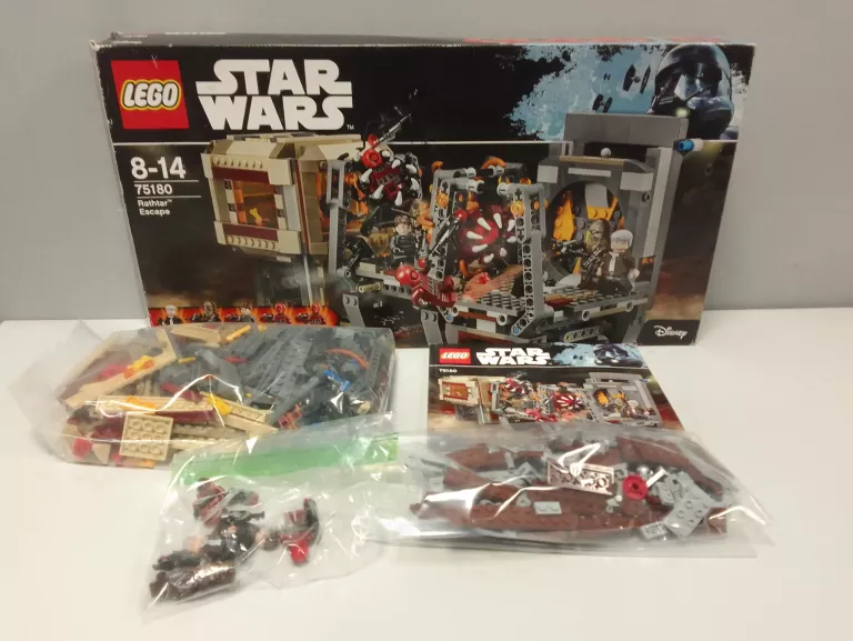 LEGO STAR WARS 75180 UCIECZKA RATHTARA