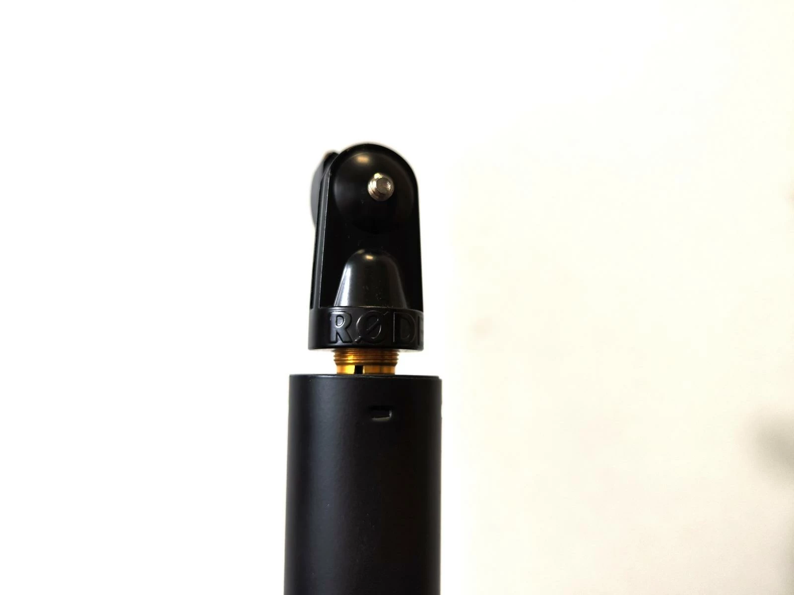 mikrofon-rode-nt1-kabel-statyw-rode-model-nt1-signature-black