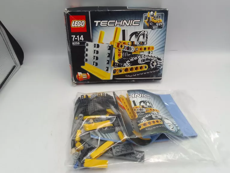 LEGO 8259 TECHNIC BULDOŻER ZESTAW Z 2009 ROKU