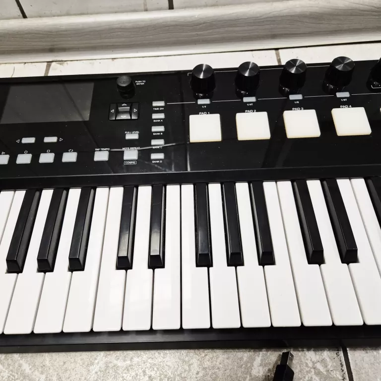 AKAI PROFESSIONAL ADVANCE 61 | 61-KLAWIATURA STERUJĄCA