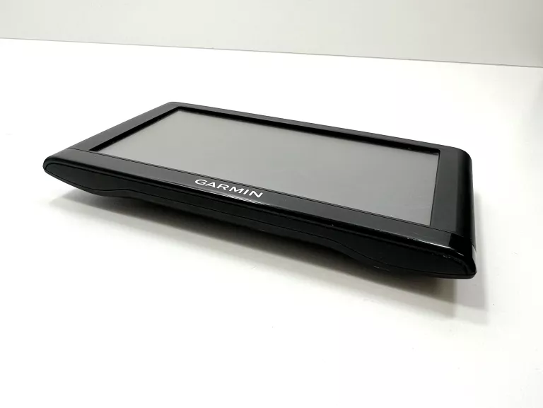 NAWIGACJA GARMIN NUVI 66 LM 6" + ETUI