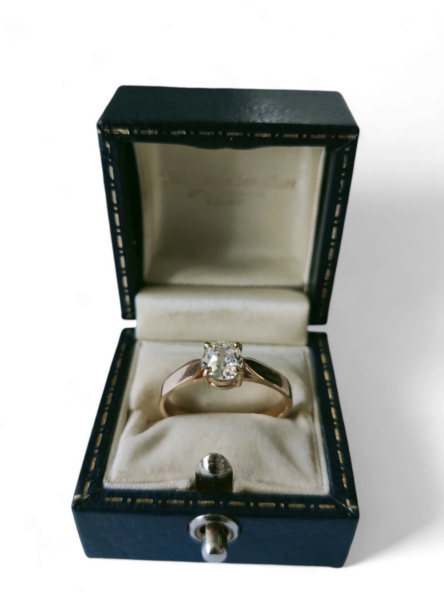 pierscionek-z-brylantem-o-masie-074-ct-wycena-wroclaw-kamienie-221-1