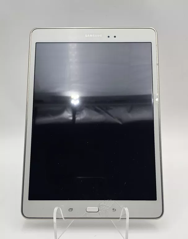 TABLET SAMSUNG GALAXY TAB A SM-T555 9.7 2/16GB KOMPLET