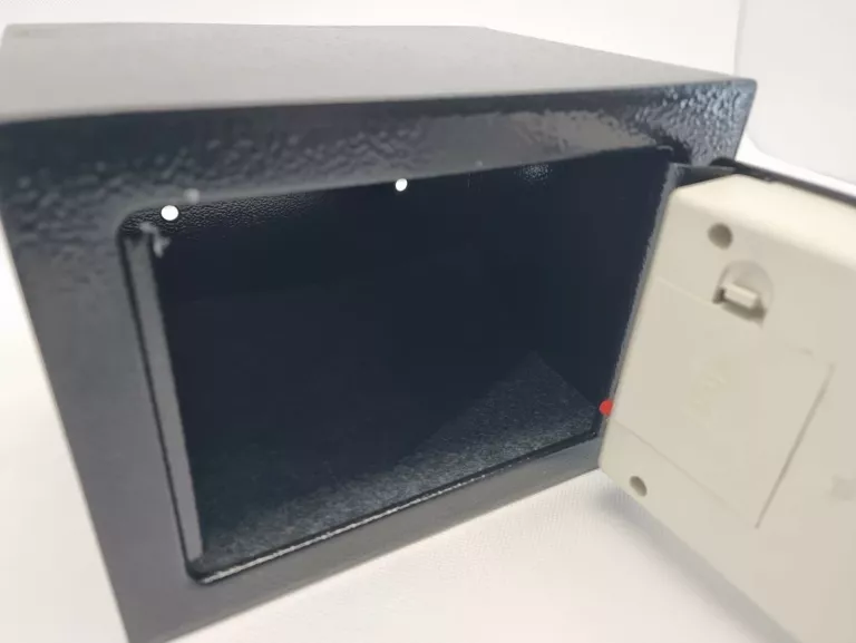 MINISEJF Z ZAMKIEM RĘCZNYM LUB ELEKTRONICZNYM