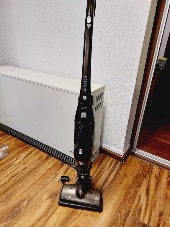 ODKURZACZ PIONOWY BOSCH MOVE 2W1
