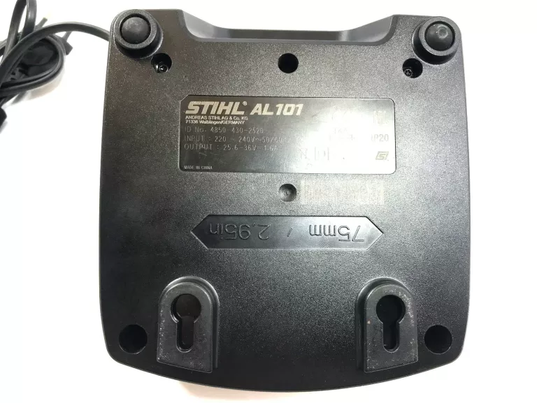 ladowarka-stihl-al101-do-akumulatorow-stan-11323-2