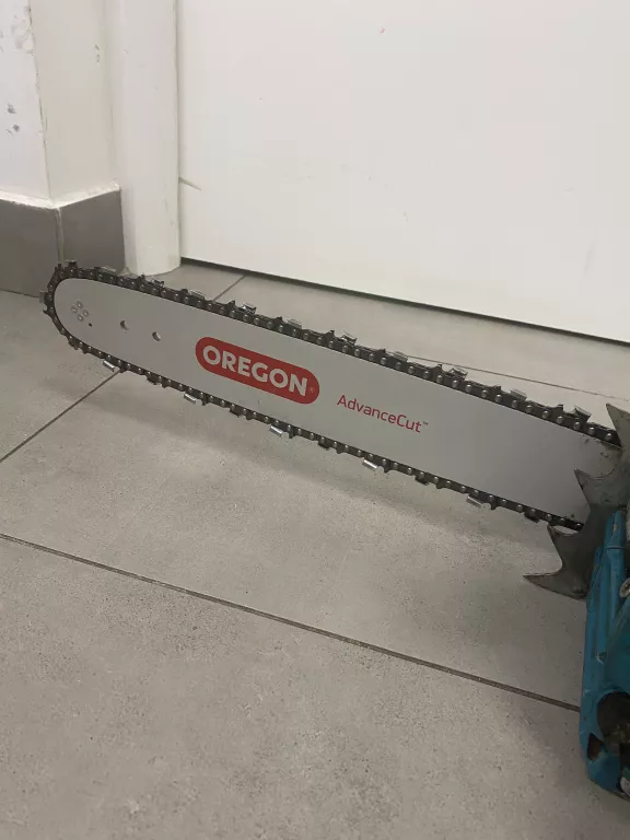 PIŁA SPALINOWA MAKITA DCS 520