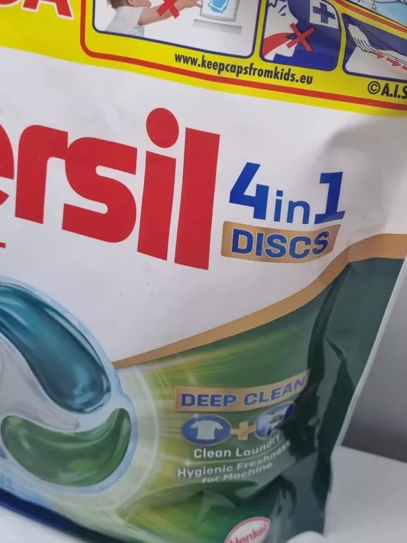 KAPSUŁKI PERSIL UNIVERSAL 54SZT