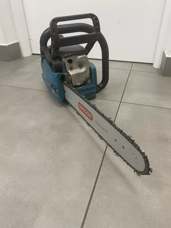 PIŁA SPALINOWA MAKITA DCS 520