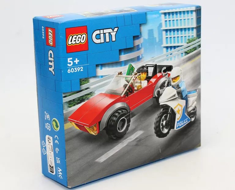 KLOCKI LEGO CITY 60392 MOTOCYKL POLICYJNY – POŚCIG ZA SAMOCHODEM