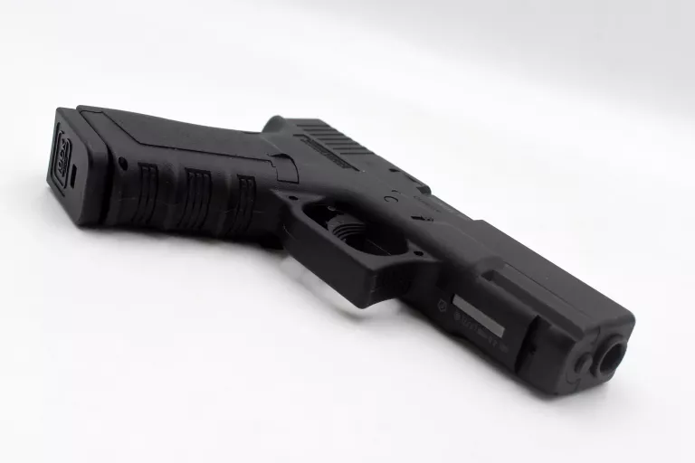 WIATRÓWKA GLOCK 19 4,5 MM LOCK PERFECTION