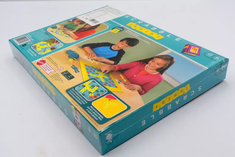 SCRABLE JUNIOR