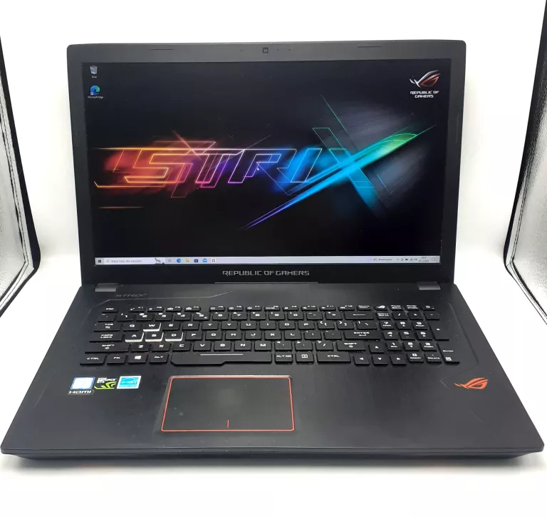 LAPTOP ASUS ROG STRIX 8 GB / 1000 GB GL753VE CZARNY