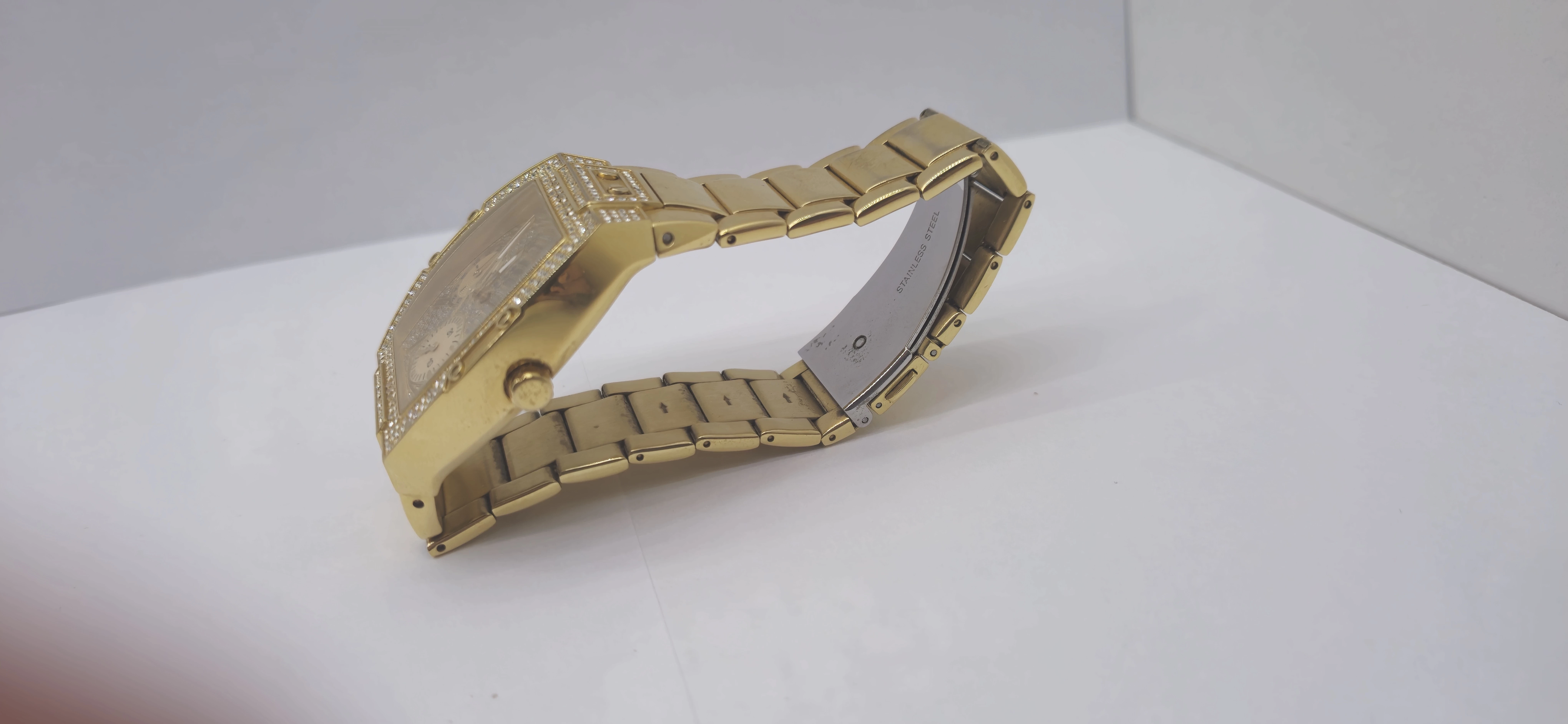 zegarek-guess-gw0104l2-pud-material-paska-129219-8