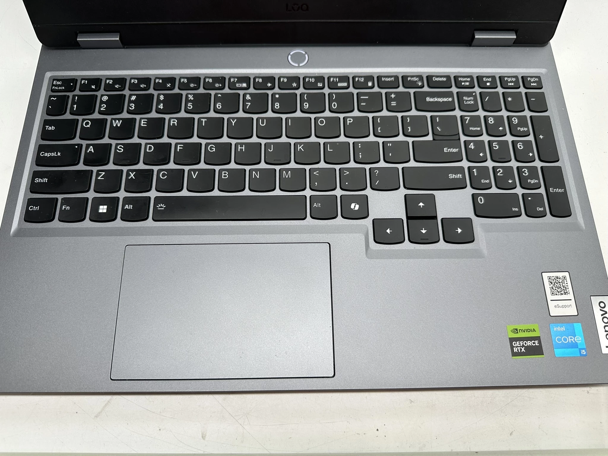 laptop-lenovo-loq-15iax9-156-i5-12450hx-16512-gb-ssd-rtx-3050-w11-stan-11323-2