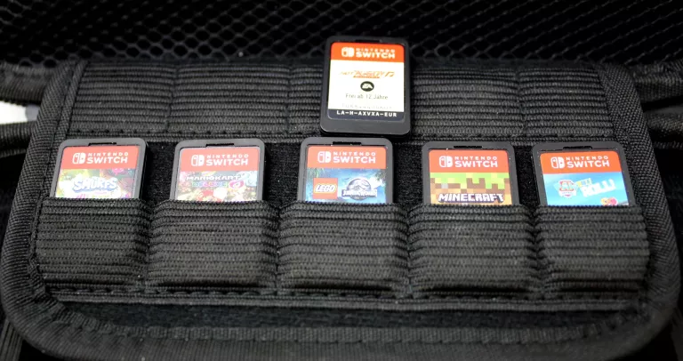 KONSOLA NINTENDO SWITCH LITE 6 GRY ŁADOWARKA ETUI