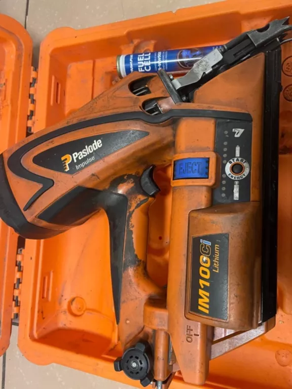 gwozdziarka-paslode-impulse-im-100ci-opis-seria-im100xi