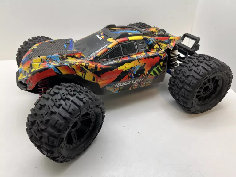 SAMOCHÓD ZDALNIE STEROWANY RUSTLER 4X4 VXL KOMPLET DODATKOWE CZĘŚCI