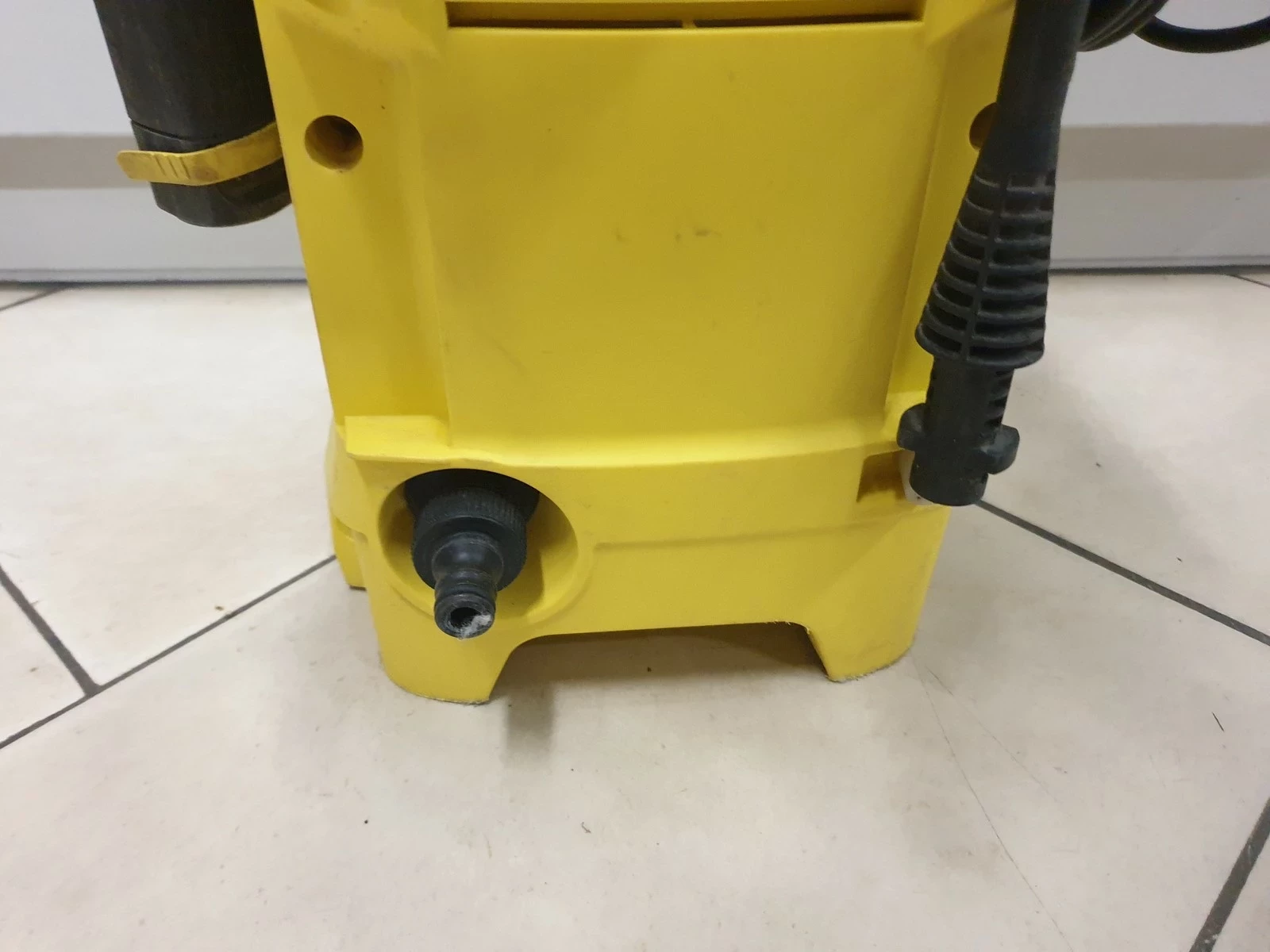 myjka-cisnieniowa-karcher-k2-basic-car-1673-1550-maksymalna-moc-140000