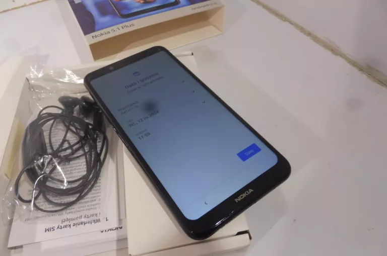 TELEFON NOKIA 5,.1 PLUS ZBITY TYŁ- USZKODZONE WEJŚCIE ŁADOWANIA