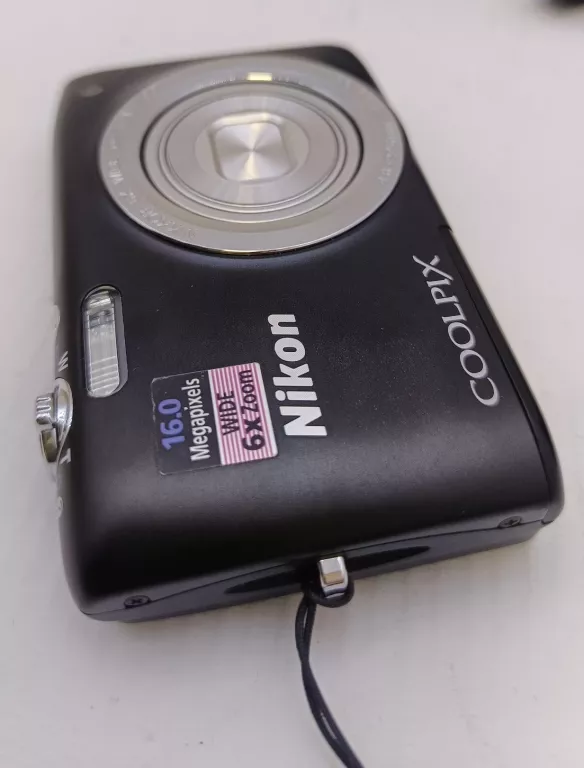 APARAT NIKON COOLPIX S2700