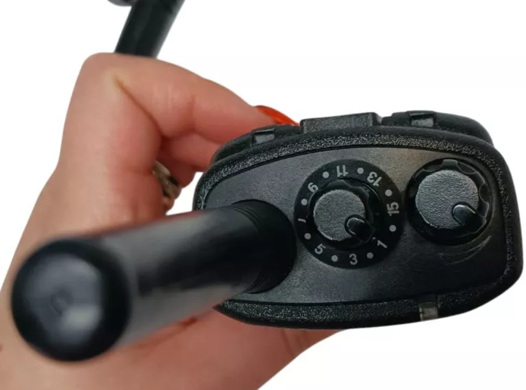KRÓTKOFALÓWKI MOTOROLA XT420 2 SZT + ŁAD