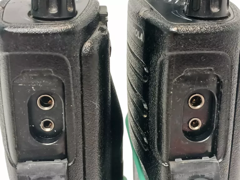 KRÓTKOFALÓWKI MOTOROLA XT420 2 SZT + ŁAD