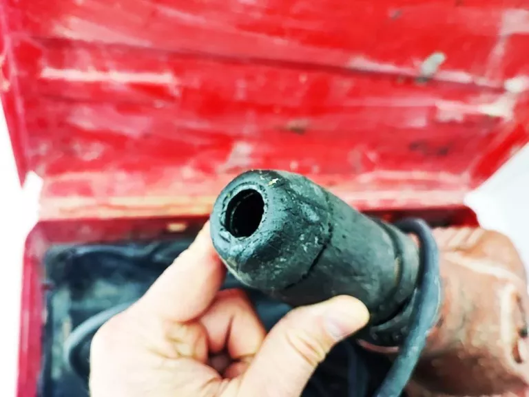 MŁOT WYBURZENIOWY HILTI TE 700-AVR