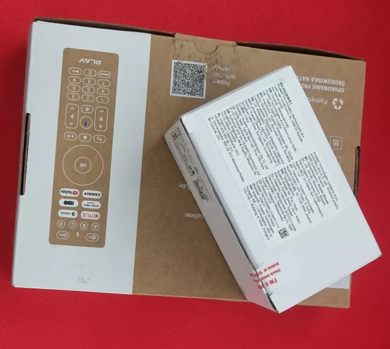 PLAY BOX TV DEKODER 4K + ROUTER HUAWEI MOBILE WIFI
