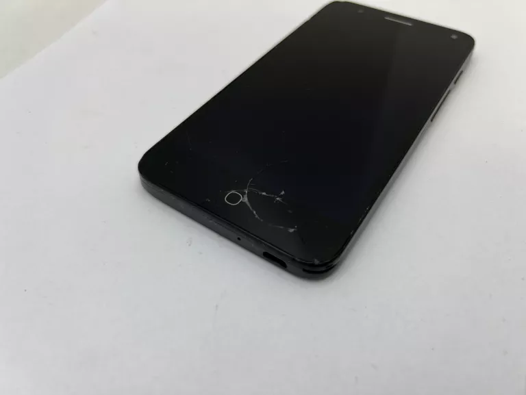SMARTFON ALCATEL POP 4 1 GB / 8 GB 4G (LTE) CZARNY ZBITY EKRAN