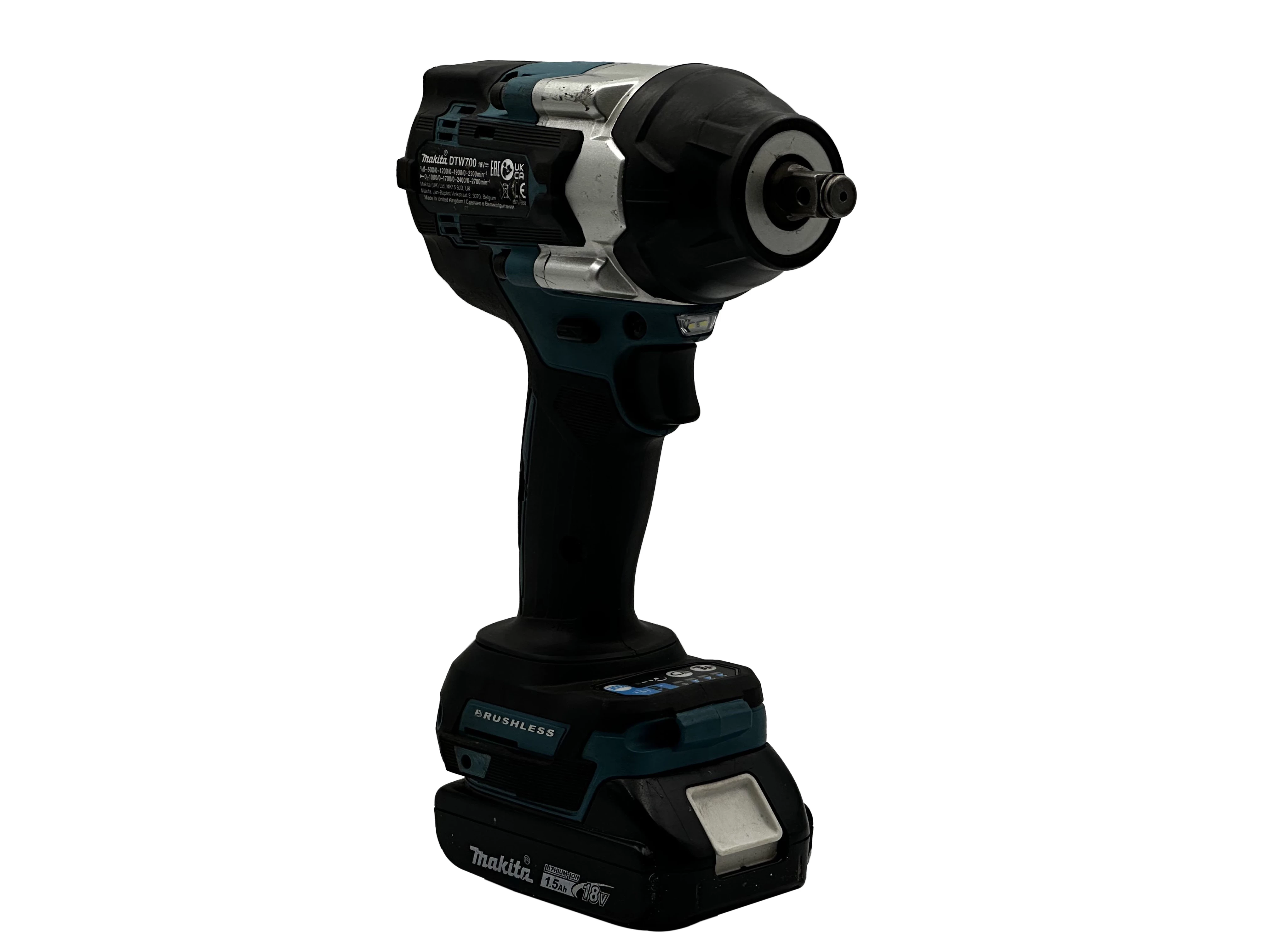 klucz-udarowy-makita-dtw700-12-700-nm-aku-15-ah-stan-11323-2