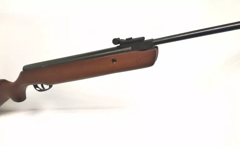 WIATRÓWKA CROSMAN COPPERHEAD 900 4,5MM