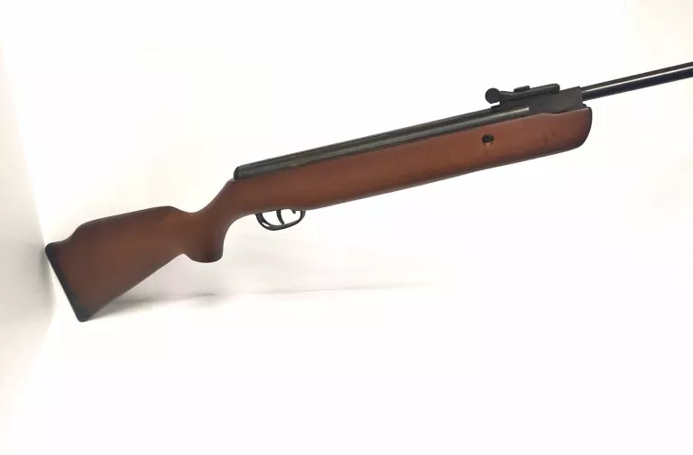 WIATRÓWKA CROSMAN COPPERHEAD 900 4,5MM