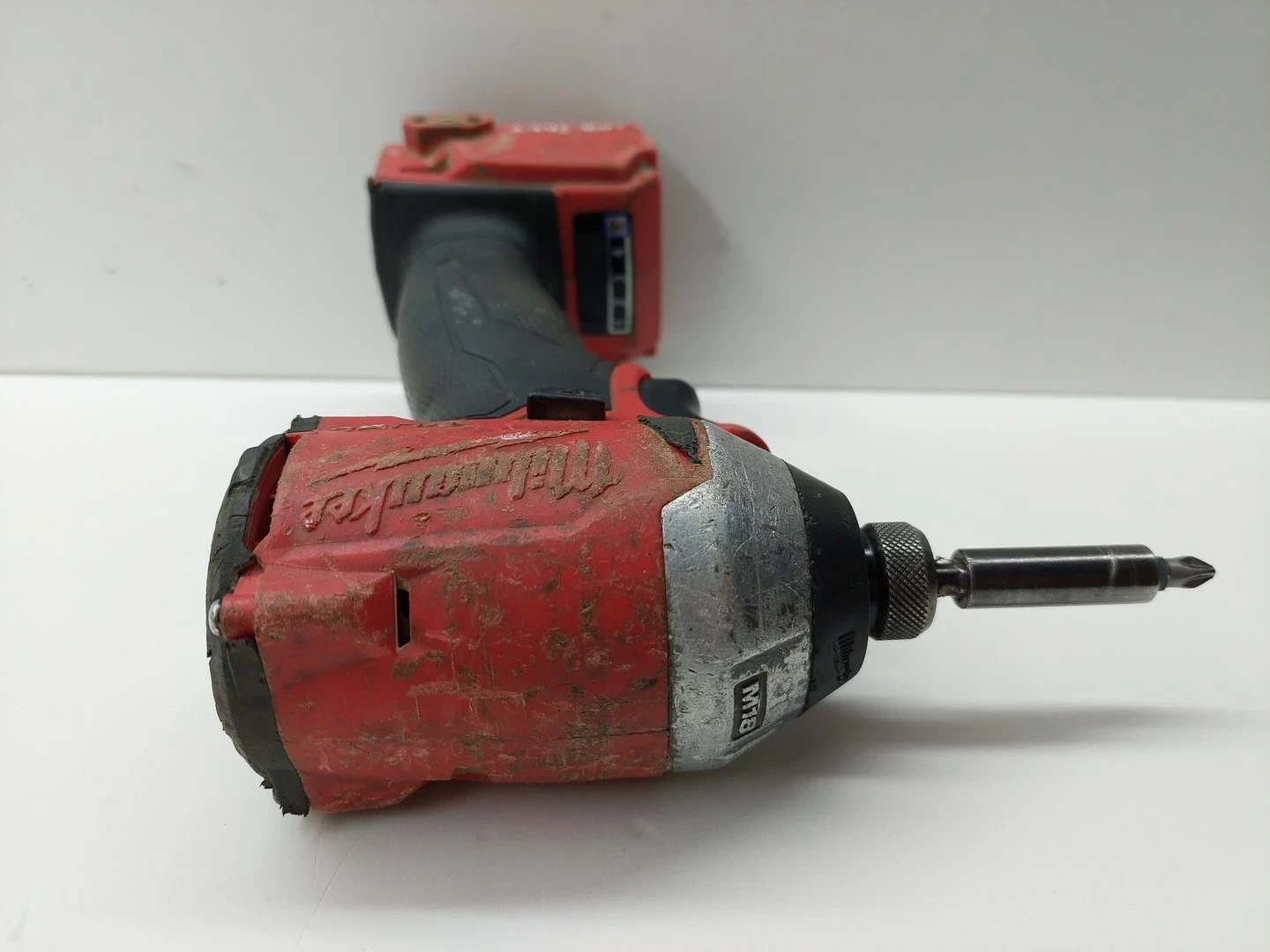 klucz-udarowy-milwaukee-m18-waga-produktu-z-opakowaniem-jednostkowym-3500