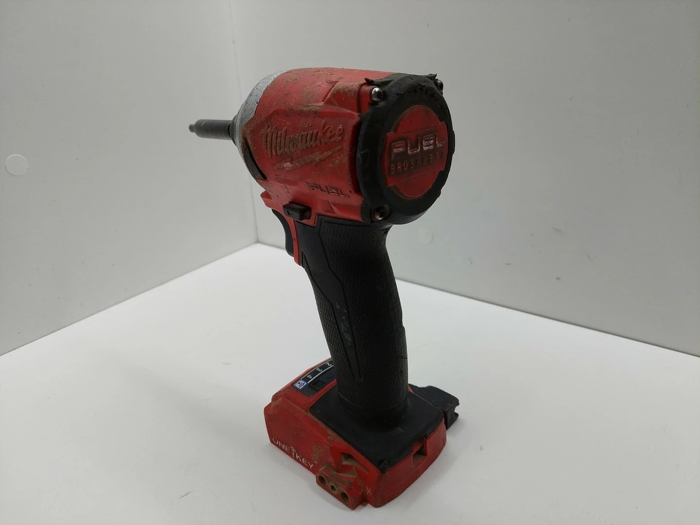 klucz-udarowy-milwaukee-m18-predkosc-obrotowa-180000