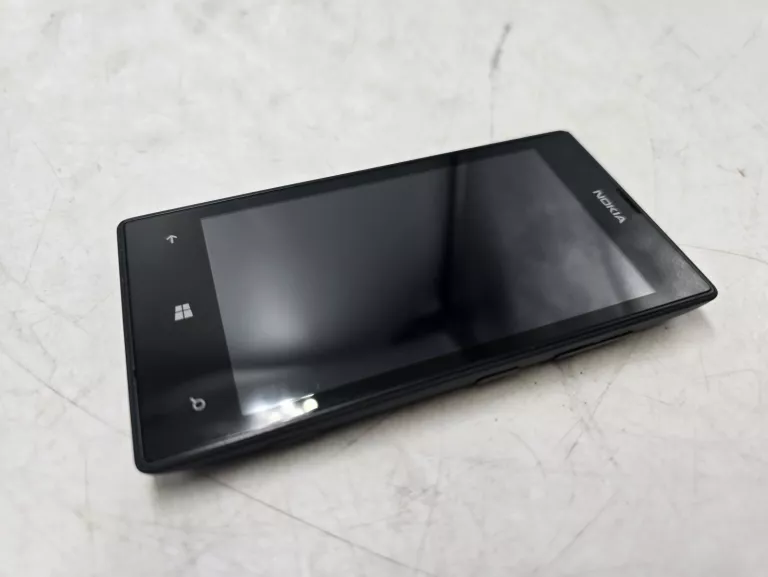 TELEFON NOKIA LUMIA 520