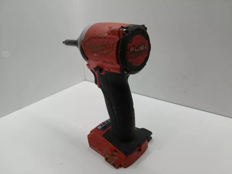 KLUCZ UDAROWY MILWAUKEE M18