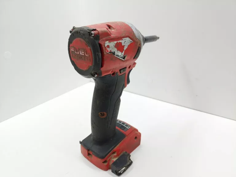 KLUCZ UDAROWY MILWAUKEE M18