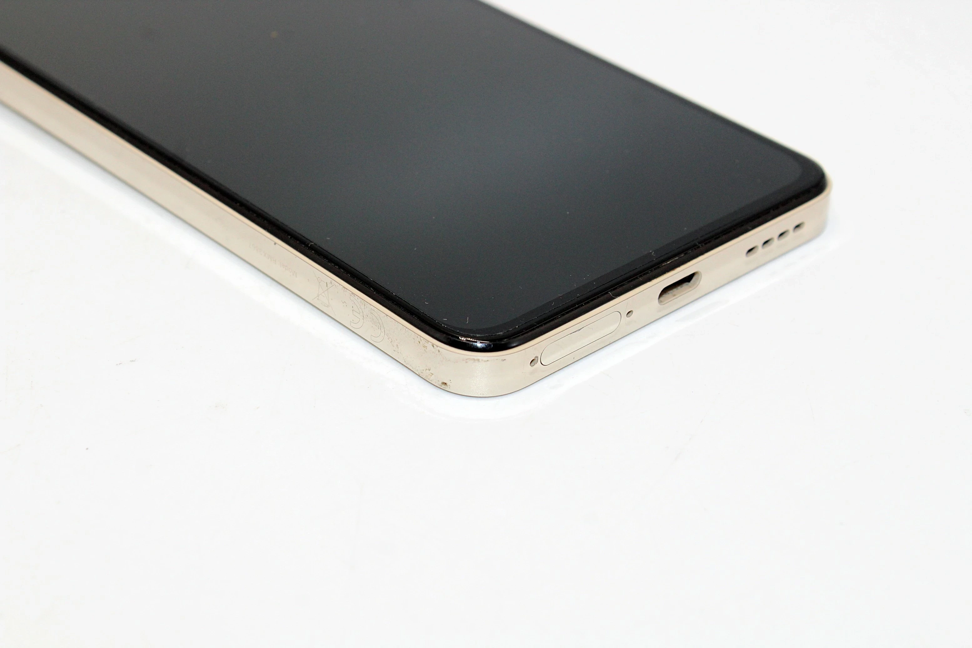 telefon-realme-12-5g-rmx3867-12512gb-bezowy-pamiec-ram-202865-324301